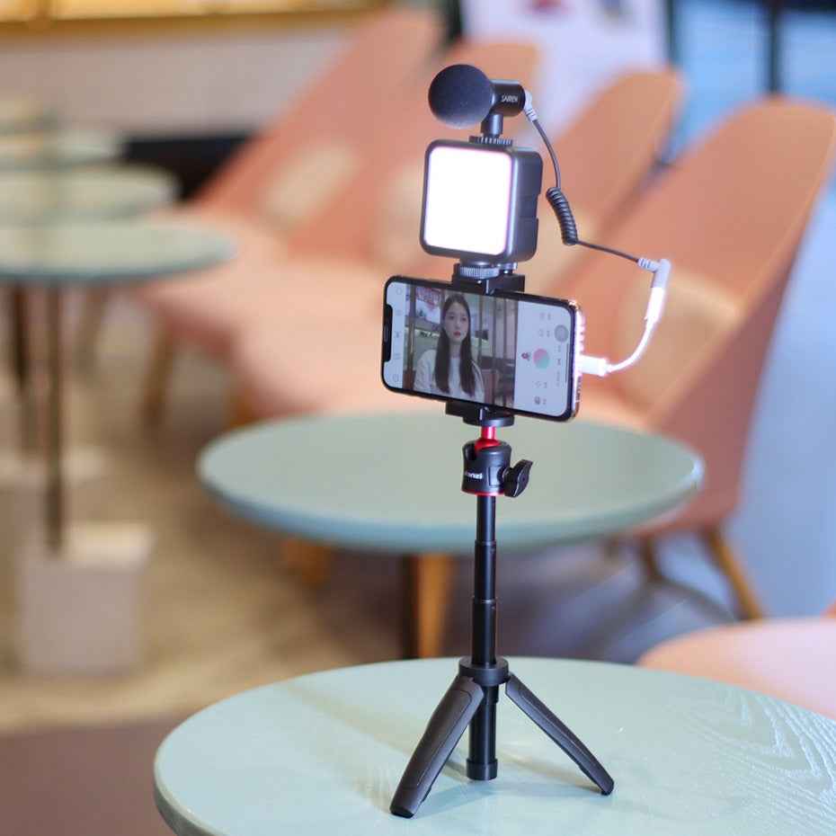 Vlog Selfie Stick with Fill Light Bracket